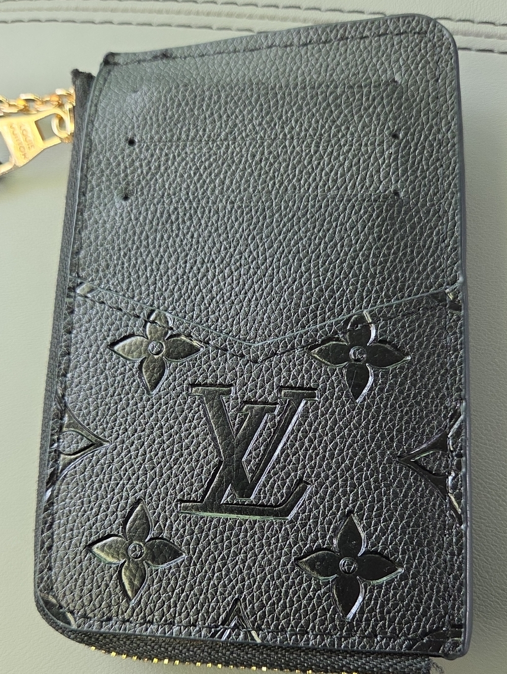 Black Card & Key Holder with Gold Chain - Picture 3 of 4
